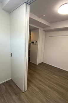 クレストコート上野 