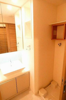 ローレルアイ千代田淡路町 