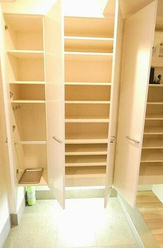 ローレルアイ千代田淡路町 