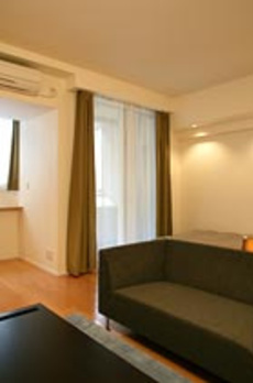 カスタリア銀座 