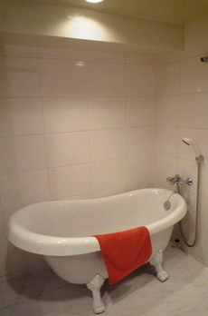 カスタリア銀座 