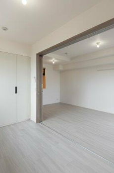 ＲＥＳＩＤＥＮＣＥ　ＫＯＥＮＪＩ 