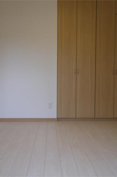 ルーブル三田 