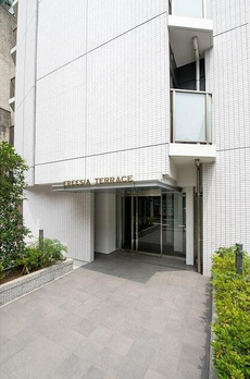 ＦＲＥＥＳＩＡ　ＴＥＲＲＡＣＥ（フリージアテラス） 