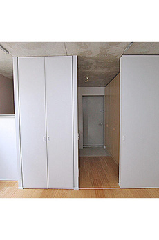 ＰＡＳＥＯ　ＳＡＮＧＥＮＪＡＹＡ　ＥＡＳＴ　ＷＥＳＴ 