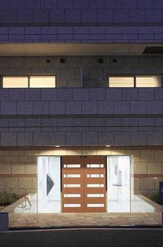 ガーラ・ステーション新富町 