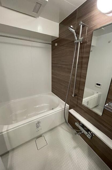 クレストコート町屋 