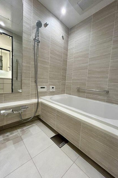 ＷＯＲＬＤ　ＴＯＷＥＲ　ＲＥＳＩＤＥＮＣＥ 