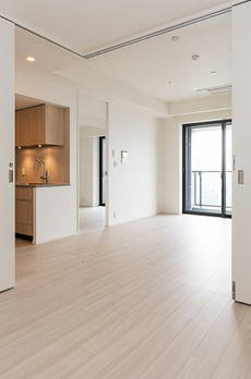 ＷＯＲＬＤ　ＴＯＷＥＲ　ＲＥＳＩＤＥＮＣＥ 