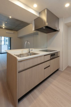 ＴＨＥ　ＡＫＡＳＡＫＡ　ＲＥＳＩＤＥＮＣＥ　Ｓ．Ｏ．Ａ．　－ｓｐｉｒｉ 