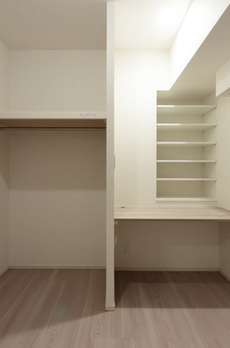ＴＨＥ　ＡＫＡＳＡＫＡ　ＲＥＳＩＤＥＮＣＥ　Ｓ．Ｏ．Ａ．　－ｓｐｉｒｉ 