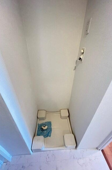 レジディア四谷三丁目 
