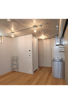 ＰＡＳＥＯ　ＳＡＮＧＥＮＪＡＹＡ　ＥＡＳＴ　ＷＥＳＴ 