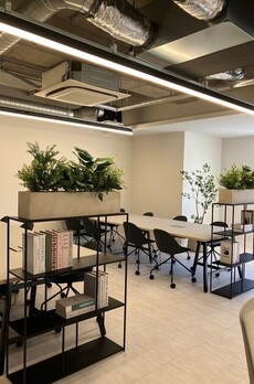 ザパークレックス新川 