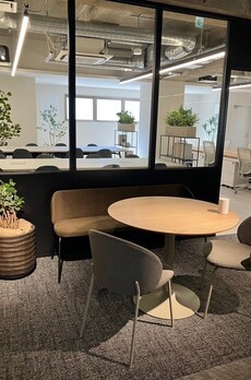 ザパークレックス新川 