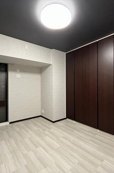 ＴＨＥ　ＫＯＳＵＧＩ　ＴＯＷＥＲ 