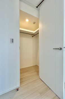 ＷＯＲＬＤ　ＴＯＷＥＲ　ＲＥＳＩＤＥＮＣＥ 