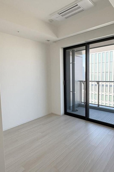 ＷＯＲＬＤ　ＴＯＷＥＲ　ＲＥＳＩＤＥＮＣＥ 