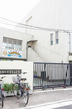 つるまきハウス 