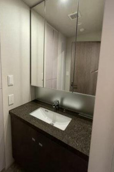 部屋番号：403 