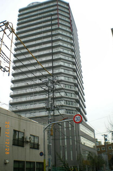 マークフロンタワー 