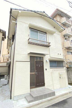 弥生町貸家 