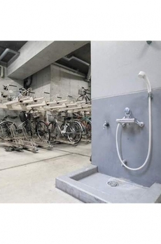 コンフォリア日本橋人形町イースト 屋内駐車場（鍵付き）