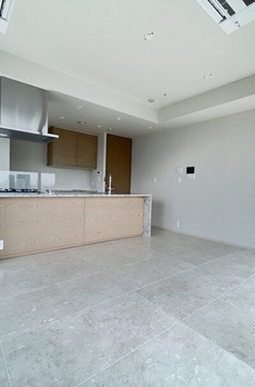 ＷＯＲＬＤ　ＴＯＷＥＲ　ＲＥＳＩＤＥＮＣＥ 
