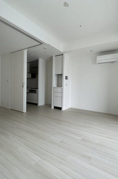 ＷＯＲＬＤ　ＴＯＷＥＲ　ＲＥＳＩＤＥＮＣＥ 
