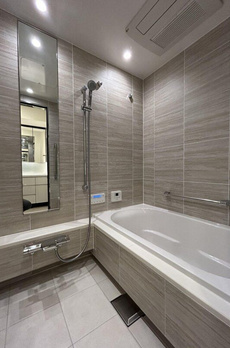 ＷＯＲＬＤ　ＴＯＷＥＲ　ＲＥＳＩＤＥＮＣＥ 