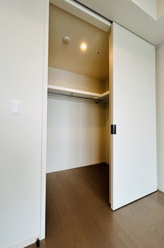 ＷＯＲＬＤ　ＴＯＷＥＲ　ＲＥＳＩＤＥＮＣＥ 