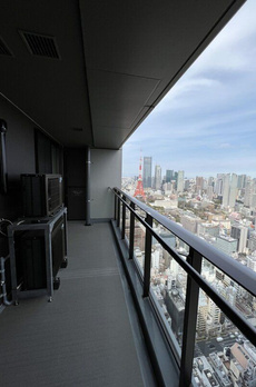 ＷＯＲＬＤ　ＴＯＷＥＲ　ＲＥＳＩＤＥＮＣＥ 