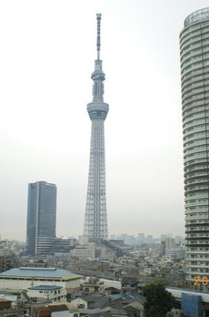 マークフロンタワー 