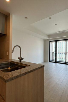 ＷＯＲＬＤ　ＴＯＷＥＲ　ＲＥＳＩＤＥＮＣＥ 