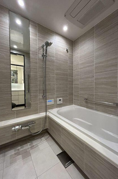 ＷＯＲＬＤ　ＴＯＷＥＲ　ＲＥＳＩＤＥＮＣＥ 