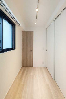 ＯＲＭＥ　ＣＯＵＲＴ　ＹＯＴＳＵＹＡ 
