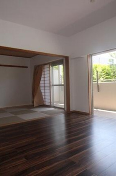 アソシエール中野弐番館 