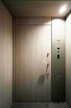ＷＯＲＬＤ　ＴＯＷＥＲ　　ＲＥＳＩＤＥＮＣＥ 