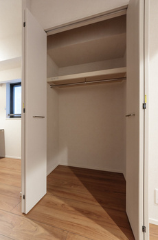 ＴＨＥ　ＡＫＡＳＡＫＡ　ＲＥＳＩＤＥＮＣＥ　Ｓ．Ｏ．Ａ．　－ｓｐｉｒｉ 