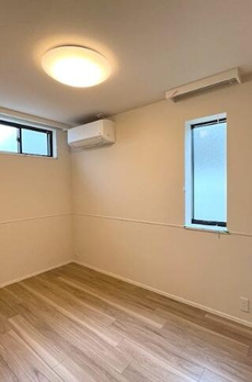 Ｎ・Ｗ　ＲＥＳＩＤＥＮＣＥ　ＡＳＡＧＡＹＡ 