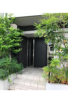 Ｈｏｕｓｅ　Ａｖｅｎｕｅ　柿の木坂 