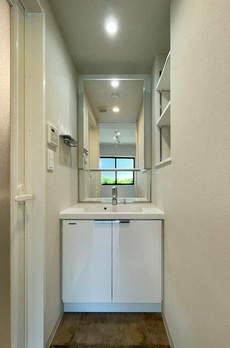Ｌａ　Ｐｅｒｌａ　Ｉｃｈｉｇａｙａ－Ｓａｄｏｈａｒａｃｈｏ 