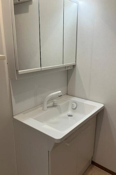 Ｌａ　Ｒ＆＃２３３　ｓｉｄｅｎｃｅ　Ｃｈｉｃ 