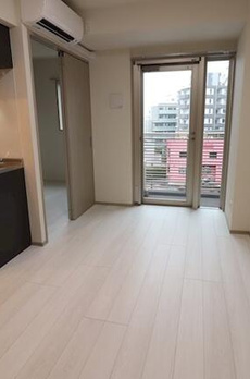 ジェノヴィア椎名町 