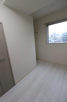 ジェノヴィア椎名町 