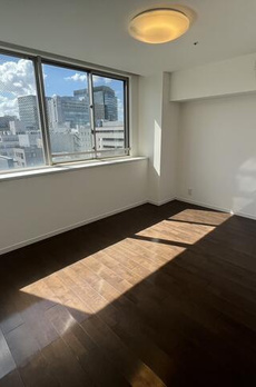 アクサス大手町ラクシーズ 