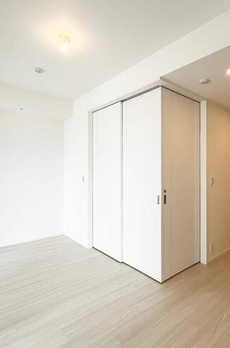 ＷＯＲＬＤ　ＴＯＷＥＲ　　ＲＥＳＩＤＥＮＣＥ 