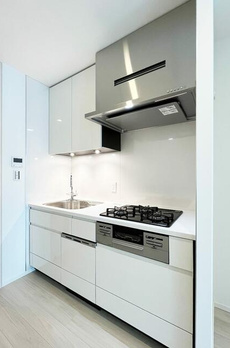 ＷＯＲＬＤ　ＴＯＷＥＲ　　ＲＥＳＩＤＥＮＣＥ 