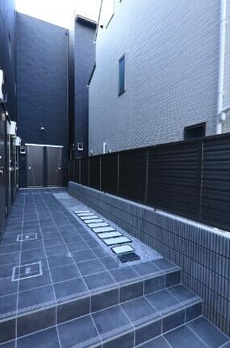 ラ　プティート　ヴィラ神楽坂 