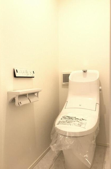 Ｋｏｌｅｔ西新井栄町＃０４ 